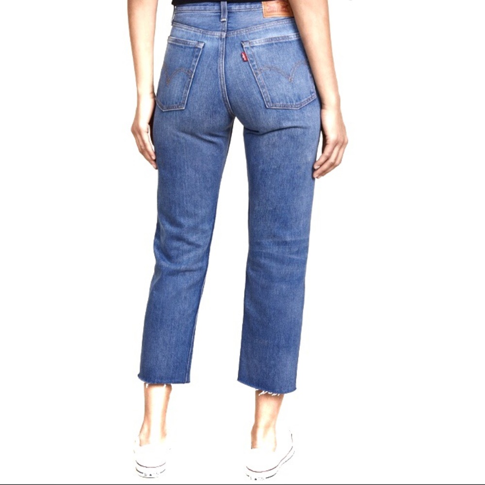 LEVIS | Wedgie Crop Raw Hem Ankle Jeans
